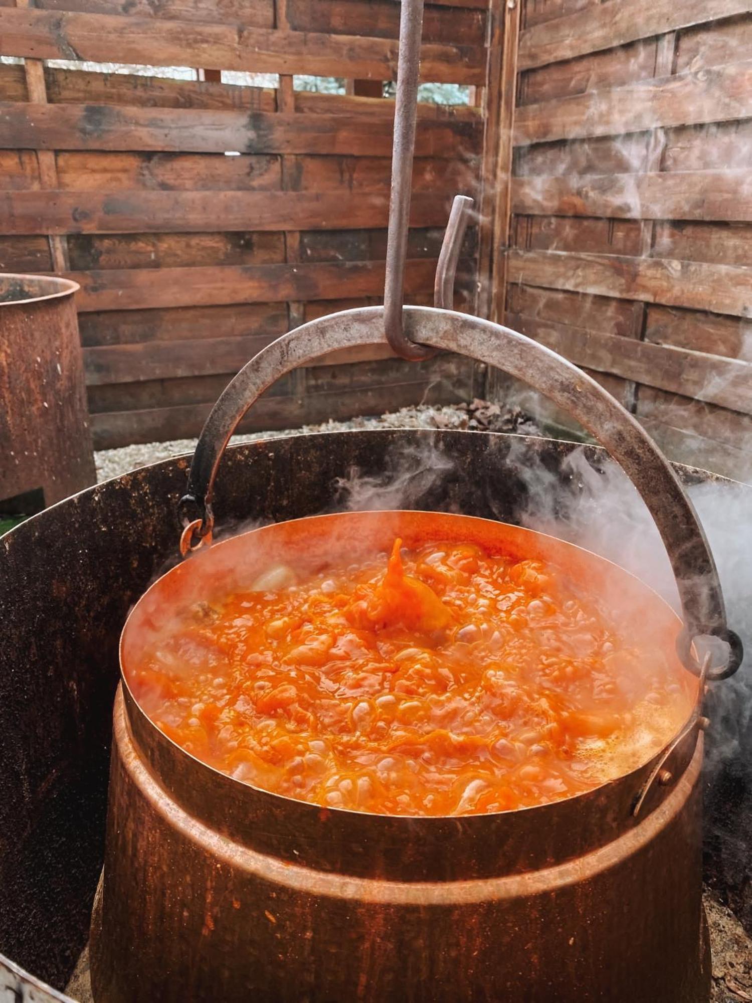 Sobri Halaszcsarda Es Panzio Baja Bagian luar foto